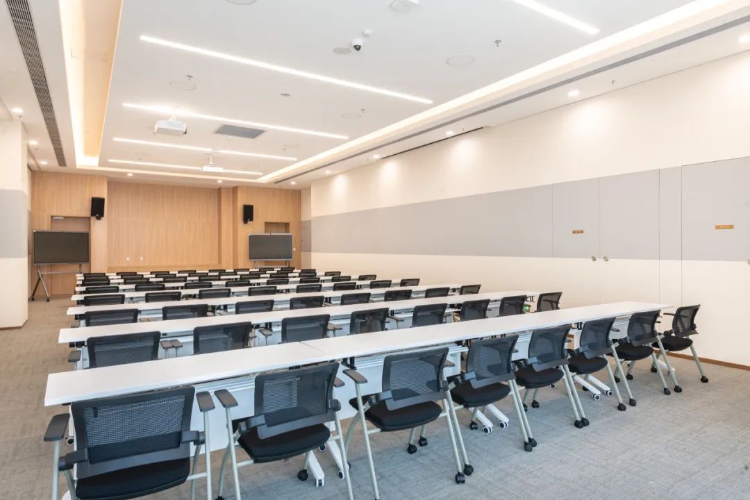 美女污网站办公家具